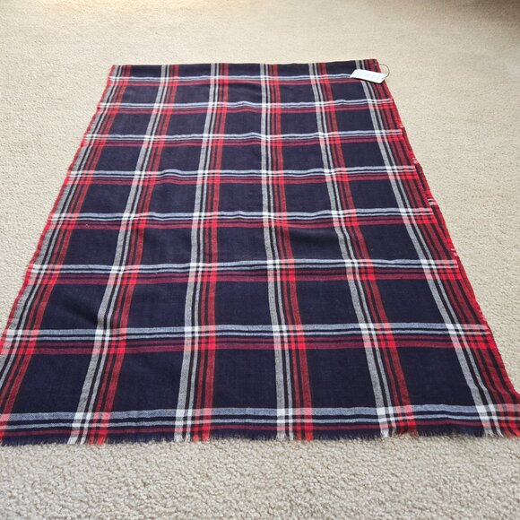 NWT Mii Lightweight 100% Wool Plaid Wrap Scarf Shawl - Picture 2 of 12